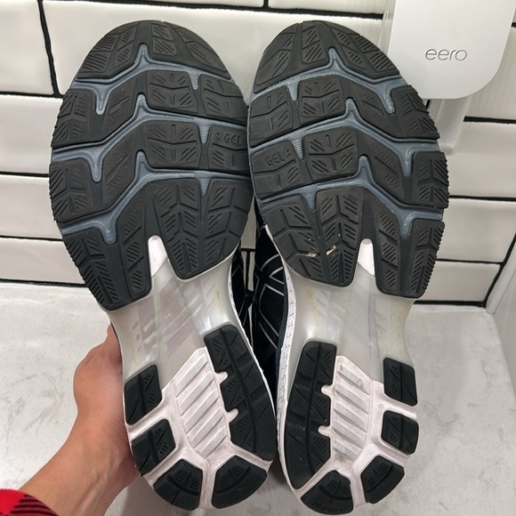 ASICS GEL KAYANO 27 MENS SNEAKERS 13 Extra Wide Black Silver - Picture 9 of 16